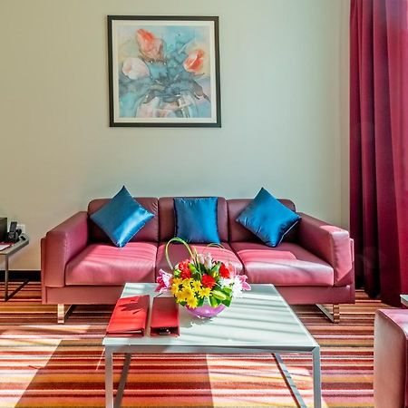 Gravity Hotel Abu Zabi Zewnętrze zdjęcie