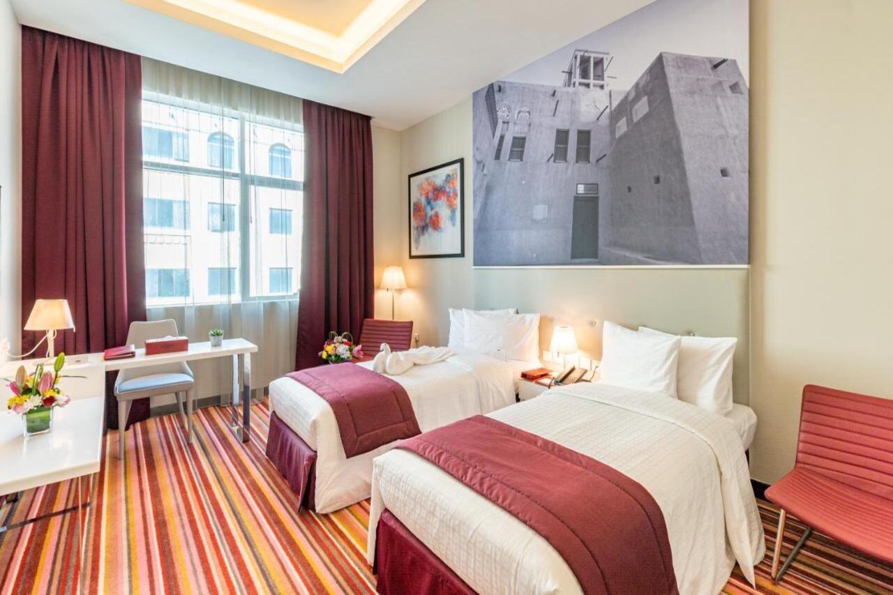 Gravity Hotel Abu Zabi Zewnętrze zdjęcie